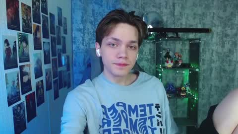 Kevin online show from April 9, 4:27 am