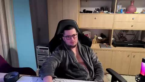 Kevinn online show from October 21, 9:40 pm