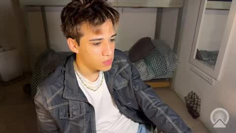 kevonly online show from April 9, 11:38 am