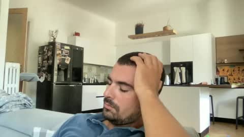kevinpillobello online show from July 31, 8:48 am