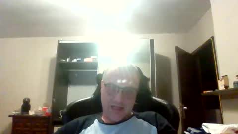 kevintje031987 online show from December 31, 6:48 am