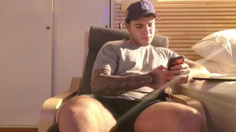 Kevin online show from March 31, 3:40 am