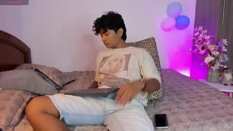 kevin and ottis online show from February 27, 12:47 am