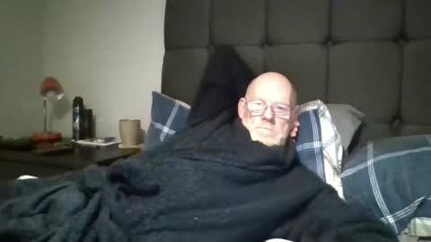 kevlooking4sez online show from February 27, 1:42 am