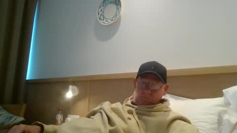 kevlooking4sez online show from May 8, 1:28 pm