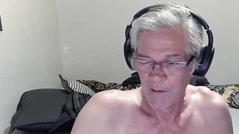 Snapshot of kevwestunder9696 chatting on March 9, 1:37 pm kevwestunder9696 online show from March 9, 1:37 pm