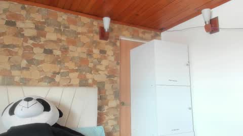 Khami online show from February 20, 6:32 pm