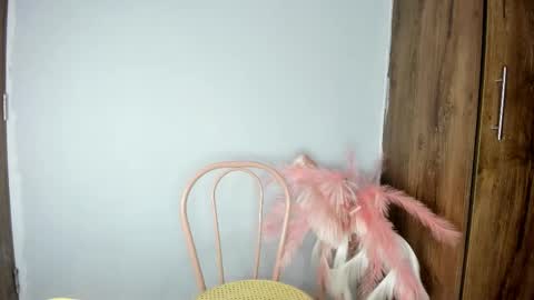 khate_smith online show from December 3, 4:40 pm