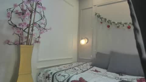 Kathe Hot online show from December 18, 8:37 pm