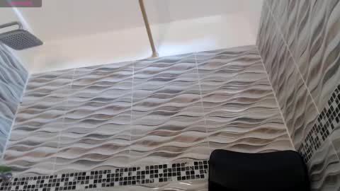 khloe33 online show from November 4, 5:36 pm