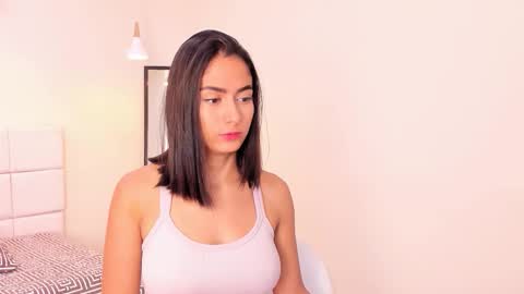 Khloe online show from February 4, 2:21 pm