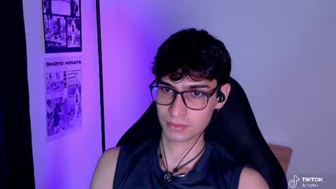 khozler_ online show from July 11, 3:11 am