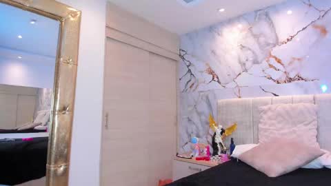    N         M online show from January 19, 12:48 pm