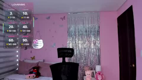 Kiarielle online show from May 26, 9:43 pm