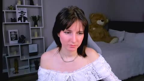 Kika online show from April 16, 8:09 pm