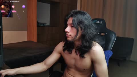 Snapshot of kikeruiz_19 chatting on December 14, 9:45 pm kikeruiz 19 online show from December 14, 9:45 pm