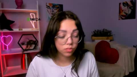 kiki_swan online show from March 10, 9:56 am