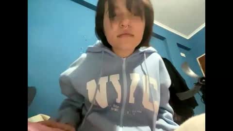 kikilove15 online show from April 27, 3:37 am