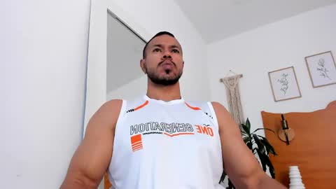 Kilua Muscle guy online show from April 22, 8:16 pm