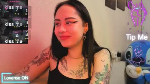 Kim online show from February 2, 9:22 pm