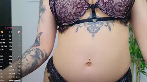 Kimberly online show from December 12, 8:53 pm