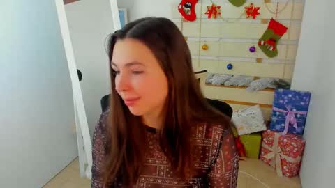 Kim online show from December 18, 2:12 pm