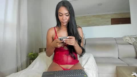 KimberlY  kim bombshell online show from May 8, 10:15 pm