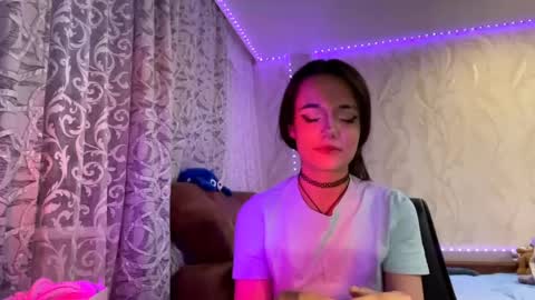 Amelia online show from May 6, 10:10 am