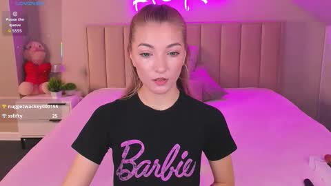 kimberlly_smith online show from December 4, 1:16 am