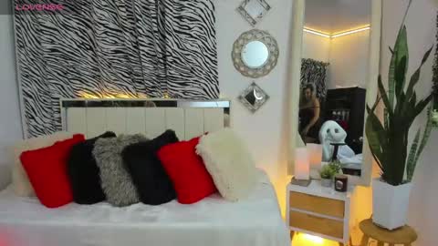 Kimberly  online show from April 22, 11:17 am