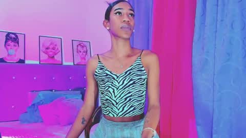 Your Queen KIM online show from January 11, 11:23 am