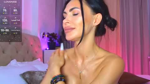KIm online show from June 16, 6:01 pm
