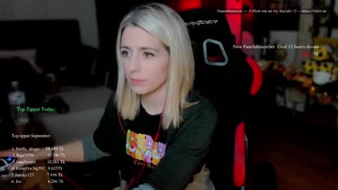 Wolfs Girl online show from October 1, 7:13 pm