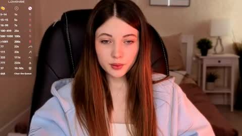  Your Kimmie  follow me  online show from April 22, 11:17 am