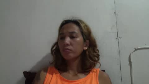 kimmk73644 online show from December 23, 1:12 am