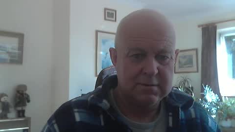 Snapshot of kindahairy4u chatting on October 27, 9:42 am kindahairy4u online show from October 27, 9:42 am