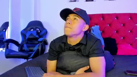 king_ares1 online show from April 19, 2:01 am