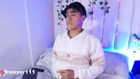 Snapshot of king_azahell chatting on January 9, 3:58 am king  help me reach 100 likes online show from January 9, 3:58 am