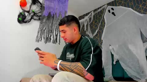 Angel Falconer online show from October 14, 3:53 am