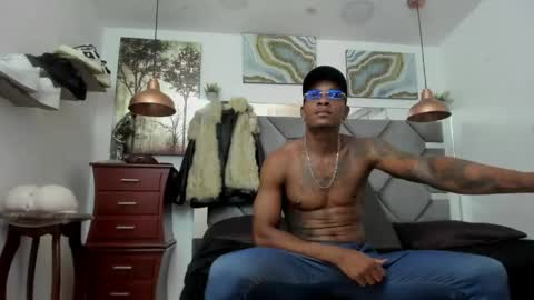 HOT MEN BLACK online show from June 7, 6:57 pm
