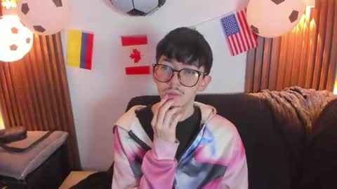 King  online show from July 7, 12:09 pm