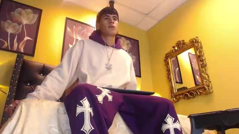 Yer online show from December 5, 4:12 am