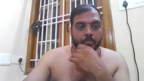 kingalpines1 online show from October 25, 5:46 pm