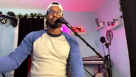 Snapshot of kingcorbra chatting on February 7, 2:51 am KC online show from February 7, 2:51 am