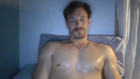 kingharold92 online show from June 17, 9:42 pm