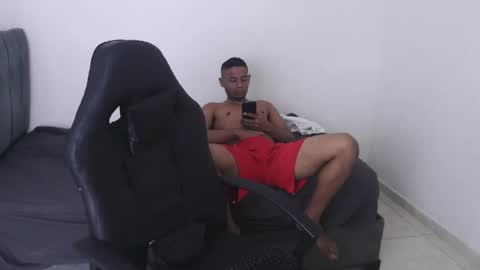 DOMINANT ALPHA KINGS online show from May 18, 4:18 am