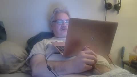 kingtongue10 online show from March 14, 1:04 pm