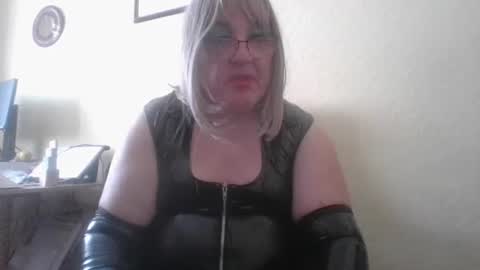 Cynthia Pvc lips online show from July 24, 12:02 pm