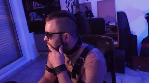 kinkRacc online show from January 10, 8:20 am