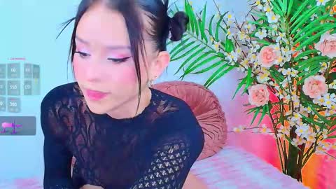 Snapshot of kinky_karo chatting on September 23, 1:54 am    online show from September 23, 1:54 am